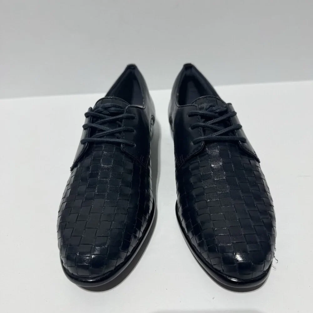 Trotters Womens Lizzie Flat Navy Size 6.5 Narrow